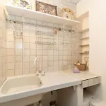 Storica Sul Di Con Darsena Privata *