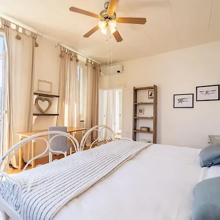 Apartamento Storica Sul Di Con Darsena Privata Argegno