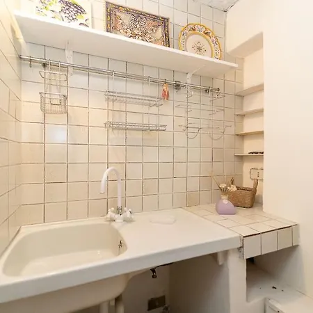 Storica Sul Di Con Darsena Privata *