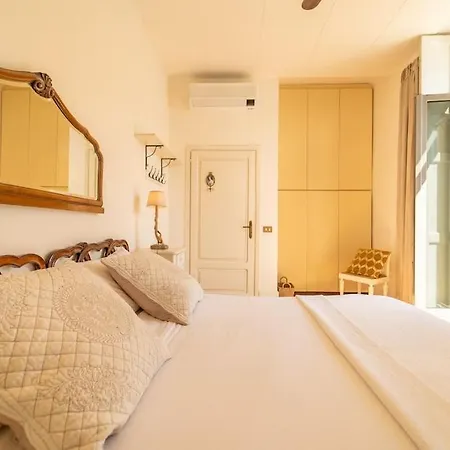 Appartement Storica Sul Di Con Darsena Privata