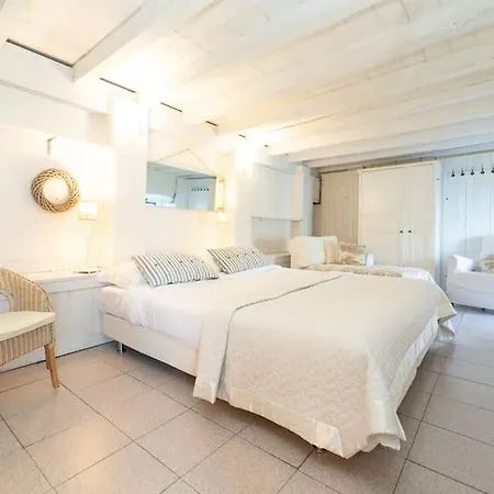 Storica Sul Di Con Darsena Privata * Argegno