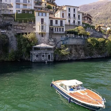 Storica Sul Di Con Darsena Privata