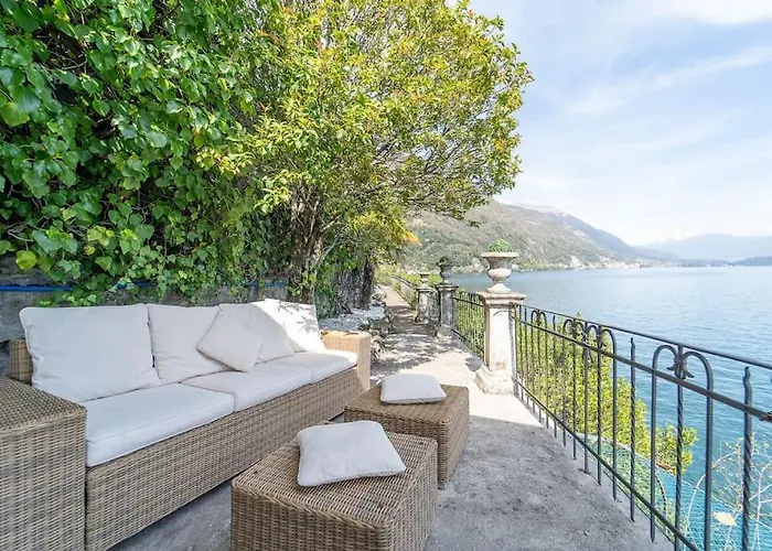 Storica Sul Di Con Darsena Privata * Ардженьо