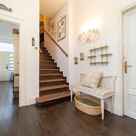 Storica Sul Di Con Darsena Privata