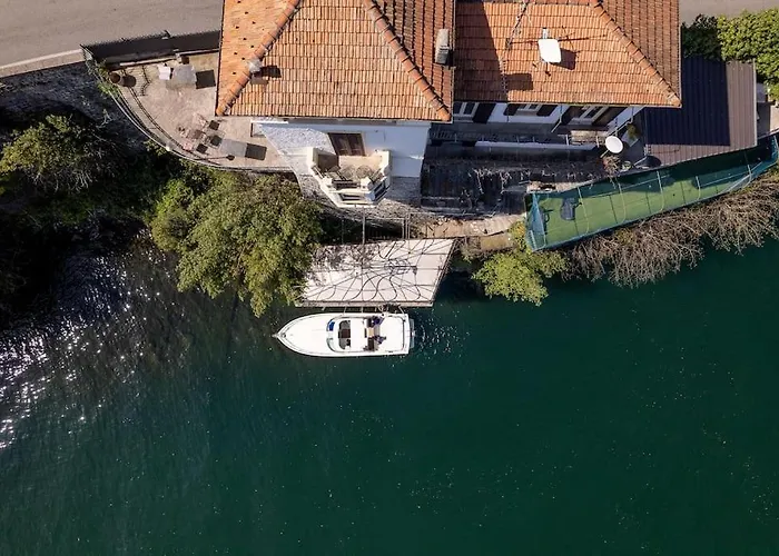 Storica Sul Di Con Darsena Privata Apartment *